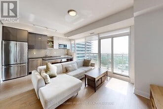 Building Photo - 33-1333 Shore Breeze Dr