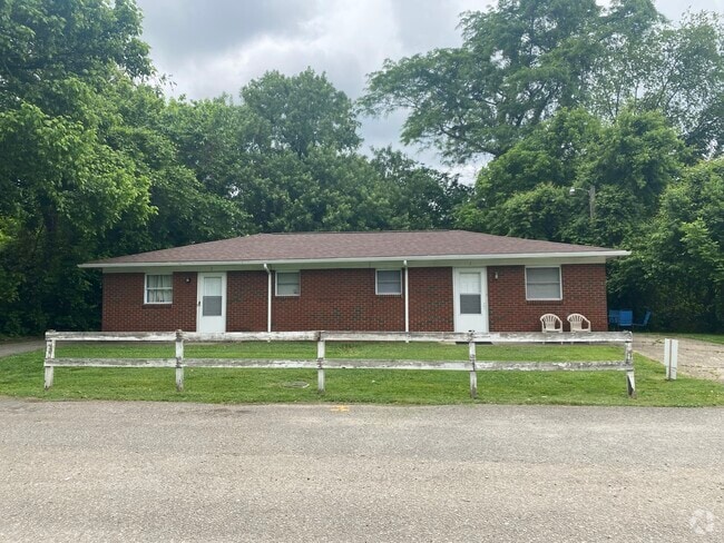 Building Photo - 160 Township Road 1316