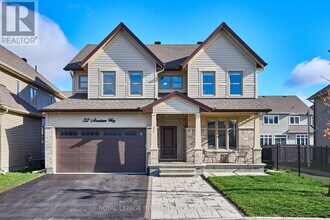 Building Photo - 32 Aconitum Way