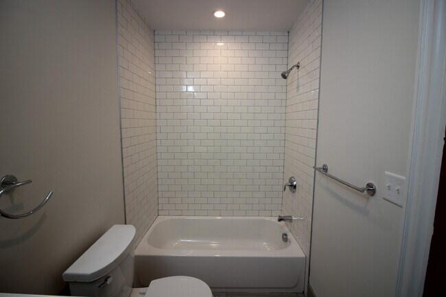 Foto del edificio - 65 Beech Glen St