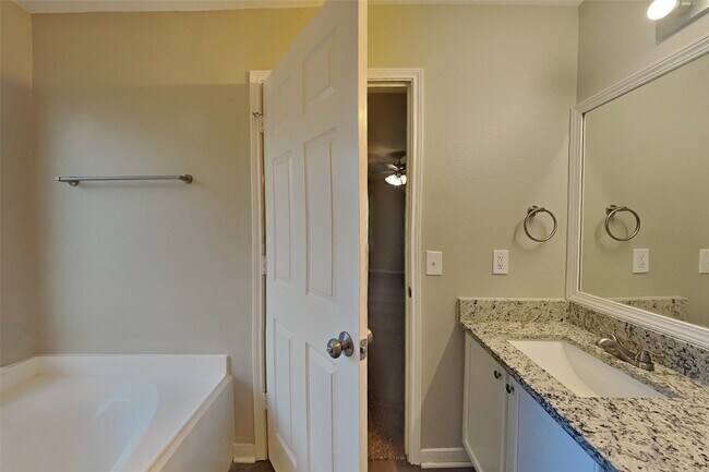 Foto del edificio - 10210 E Summit Canyon Dr