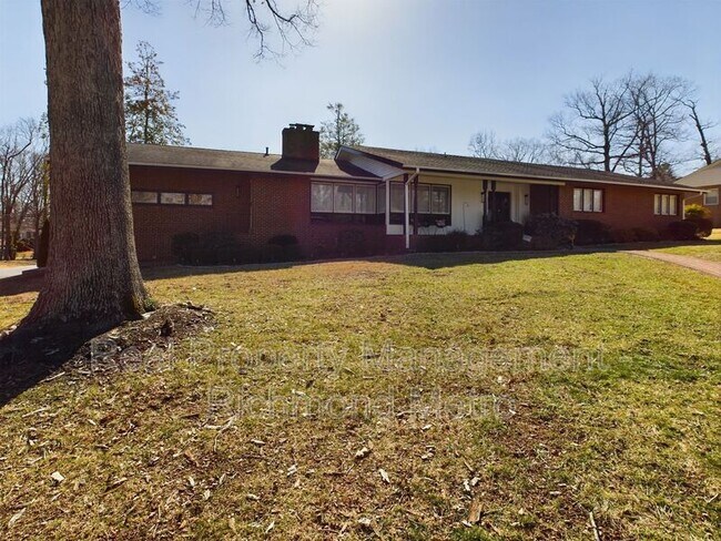 Building Photo - 3701 Falstone Rd