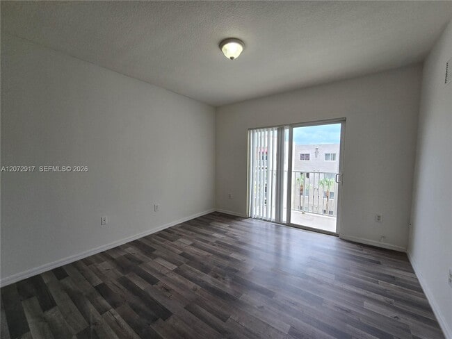 Building Photo - 11060 SW 196th St