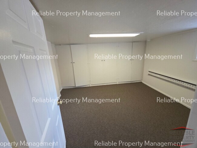 Foto del edificio - 561 N Water Ave