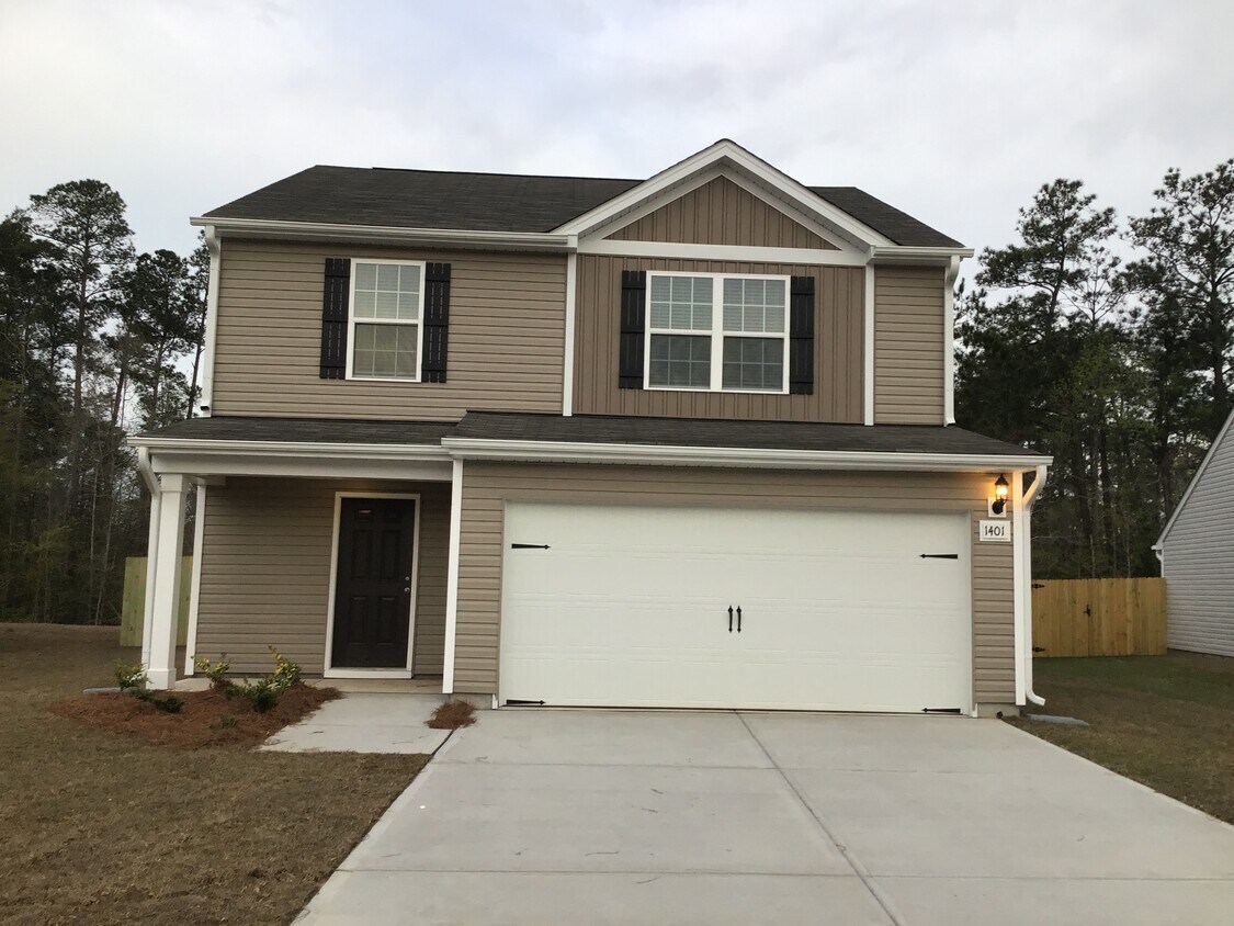 1401 John Swann Street House Rental in Leland, NC