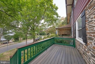 Building Photo - 110 Llanfair Rd