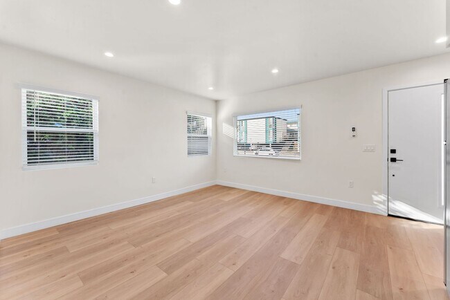 Foto del edificio - 2735 Broadway-1