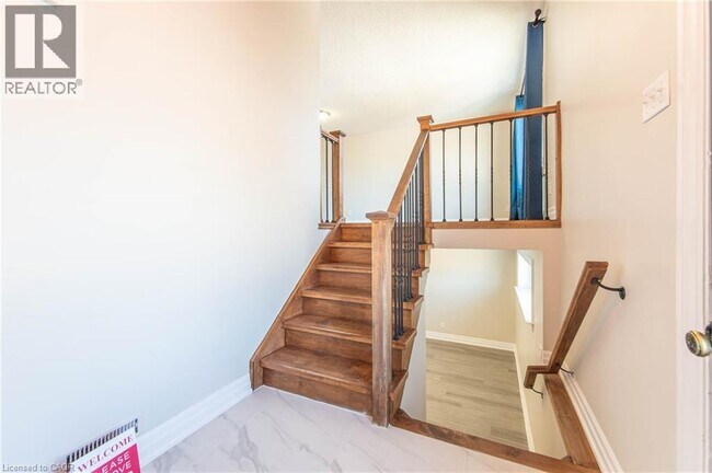 Building Photo - 153 Sugar Maple St