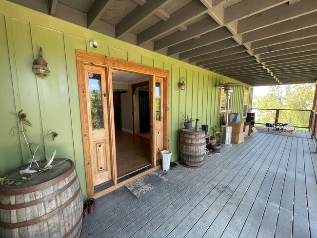 Foto del edificio - Secluded Oasis at 2761 Joan Ln in Fallbrook