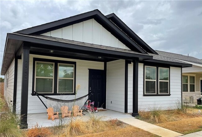 Building Photo - 2553 Pecan Island Dr