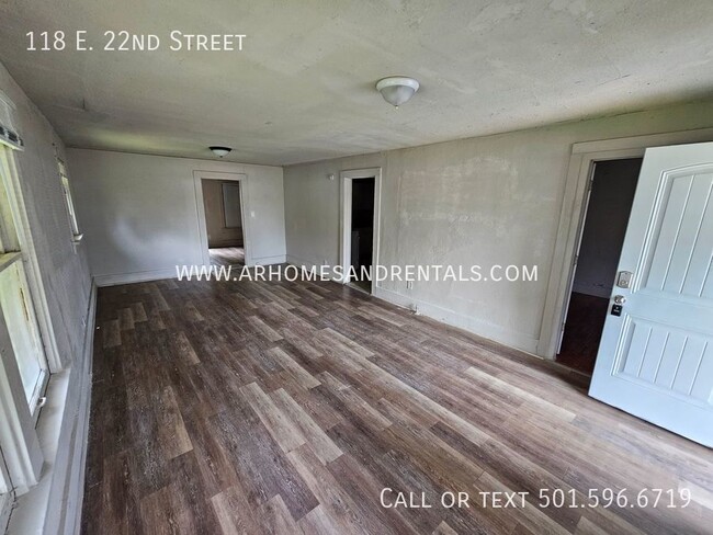 Building Photo - 118 E 22nd St