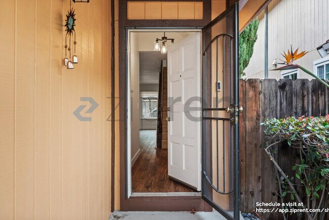 Foto del edificio - 129 John Kirk Ct