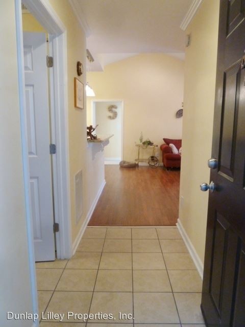 Foto del edificio - 1010 Kingswood Dr