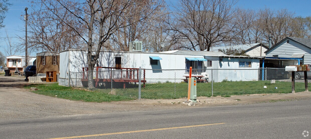 Primary Photo - 720 Sawtooth Blvd