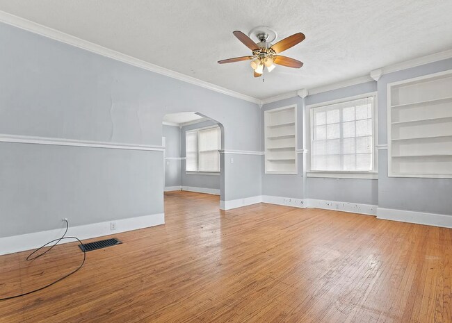 Building Photo - 1332 W Washington Blvd
