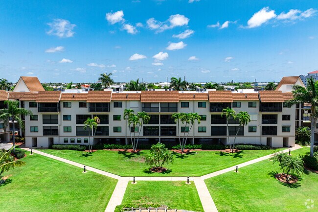 Smokehouse Harbour Condominium