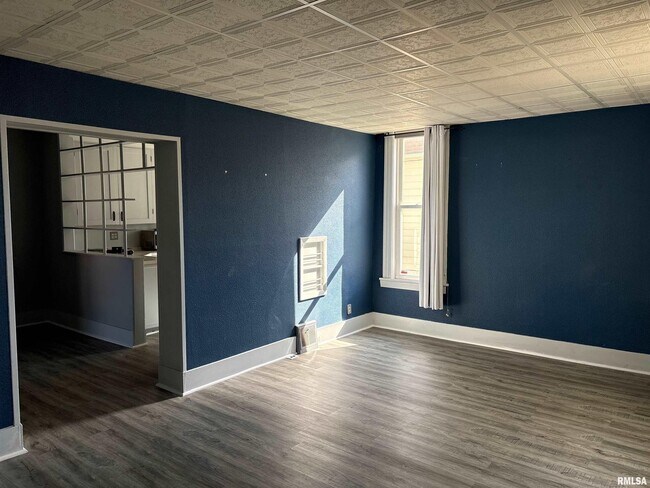 Foto del edificio - 901 NE Glen Oak Ave