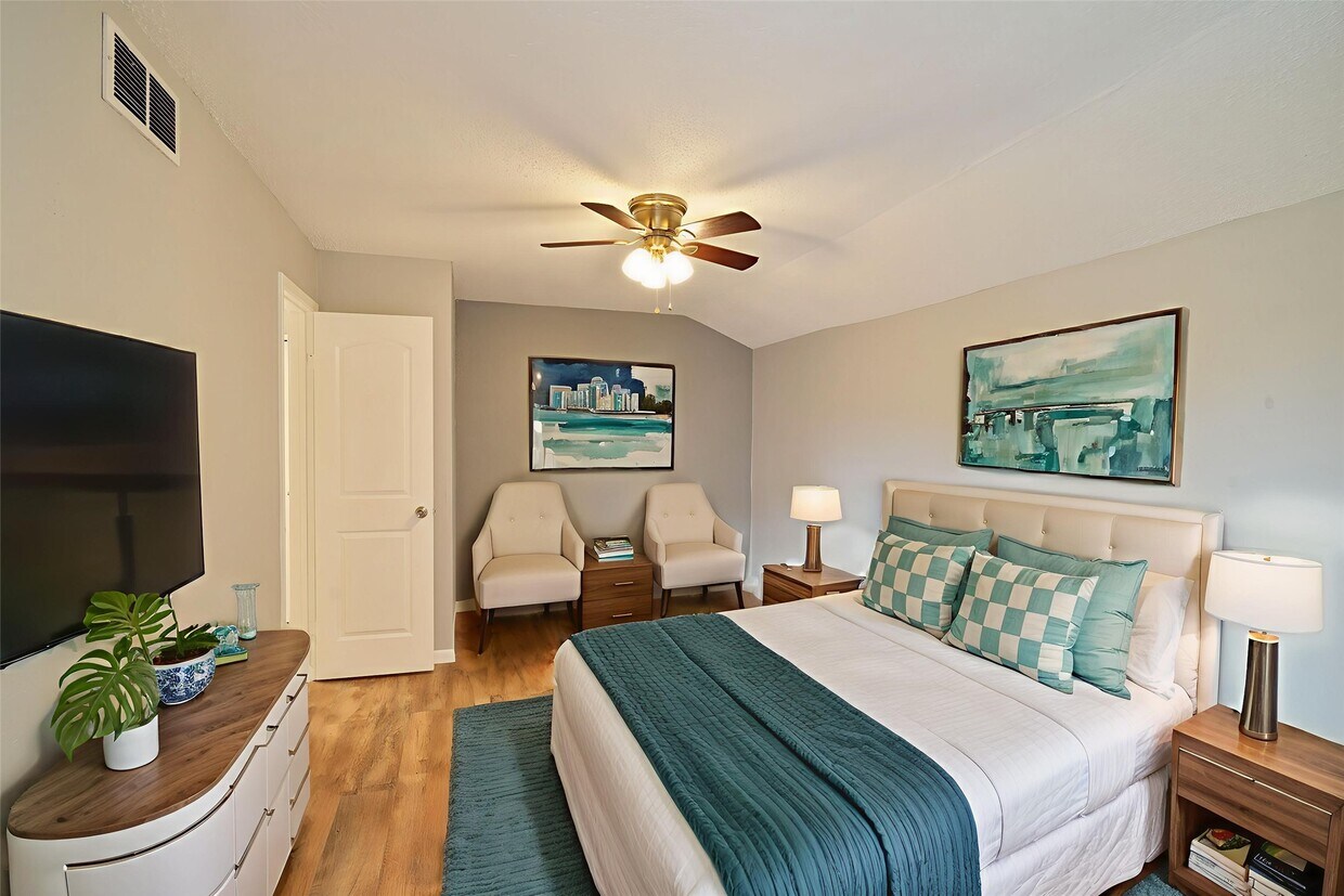 Foto principal - 10855 Meadowglen Ln