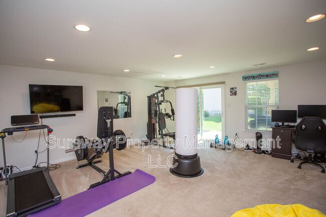 Building Photo - 172 Fela Dr