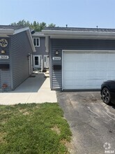 Building Photo - 3060 Parkwild Dr