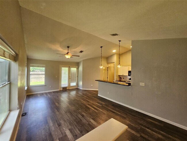 Foto del edificio - 174 Prairie Springs Loop