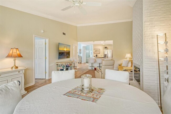 Foto del edificio - 5644 Ashton Lake Dr
