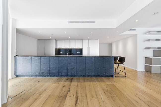 Foto del edificio - 529 S Flagler Dr