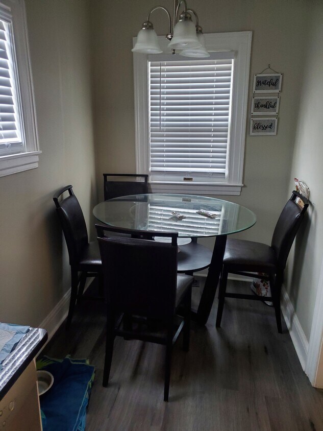 Foto principal - 2100 Sherwood St