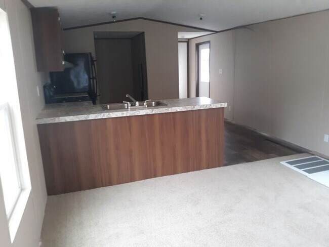 Foto del edificio - New 3 Bedroom 2 Bath Mobile Home!
