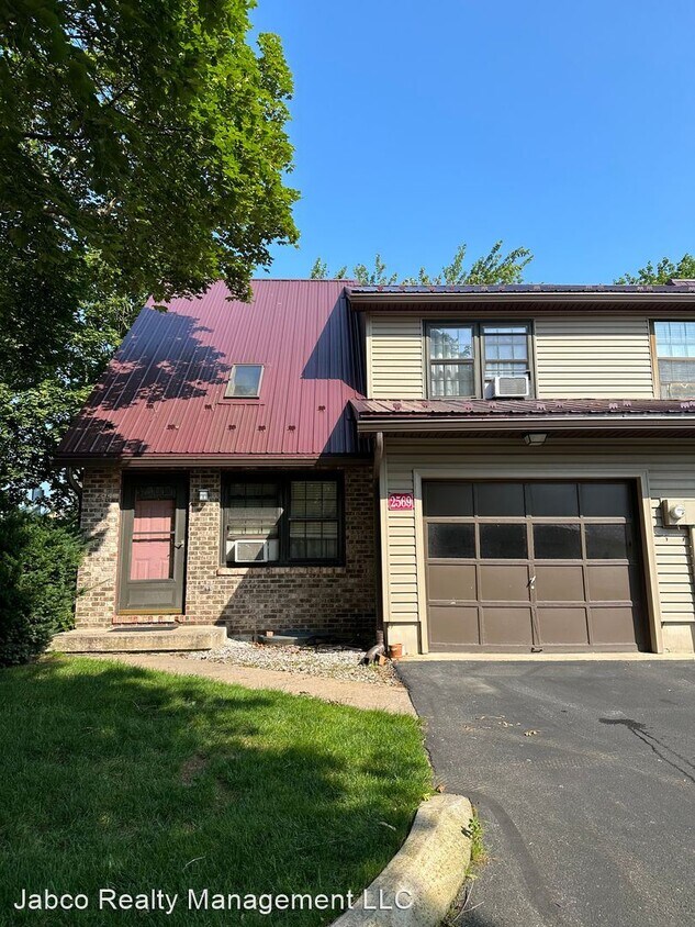 Primary Photo - 2 br, 2.5 bath House - 2569 Carnegie Drive
