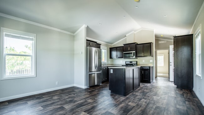 Building Photo - 408 Springvalley Dr