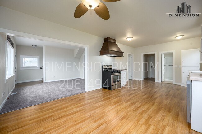 Foto del edificio - Charming 3 Bed, 2 Bath Home in Sedro-Woolley