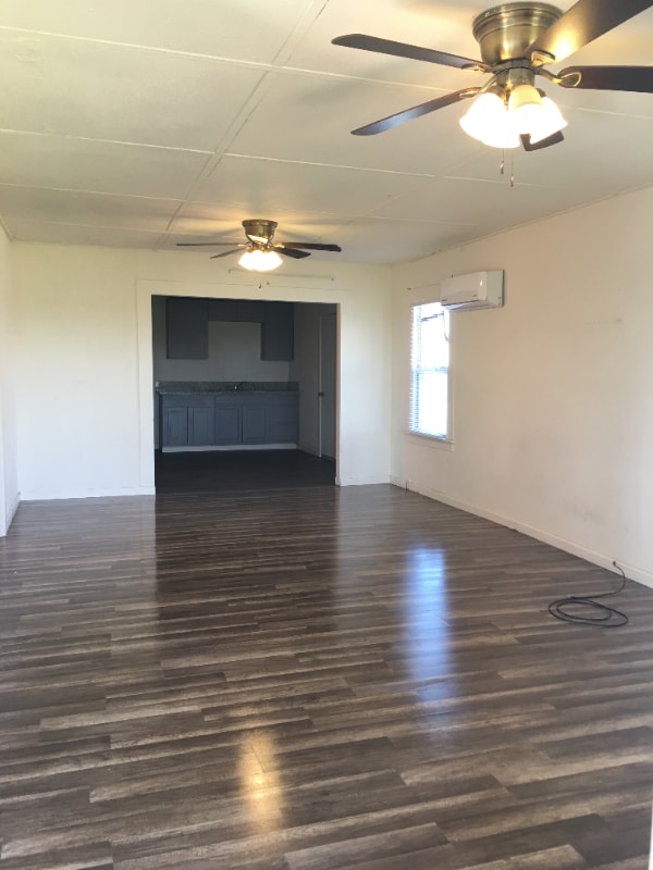 Building Photo - 13030 Kansas Ave