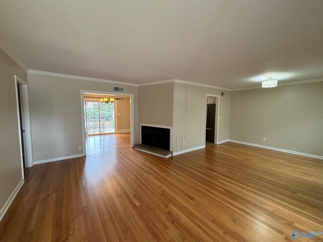 Building Photo - 517 Bellingrath Dr SW