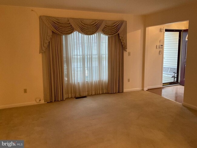 Foto del edificio - 6801 Upper Mills Cir