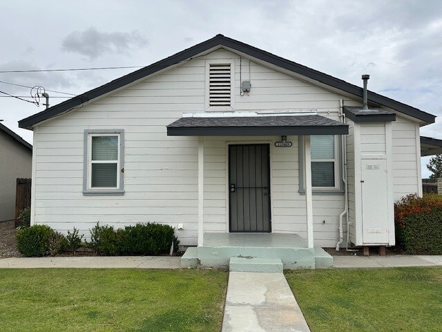 Building Photo - 11940 Rosedale Hwy