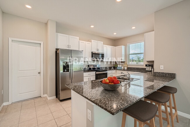 Building Photo - Luxury 3BR in Resort-style Community! Appl...