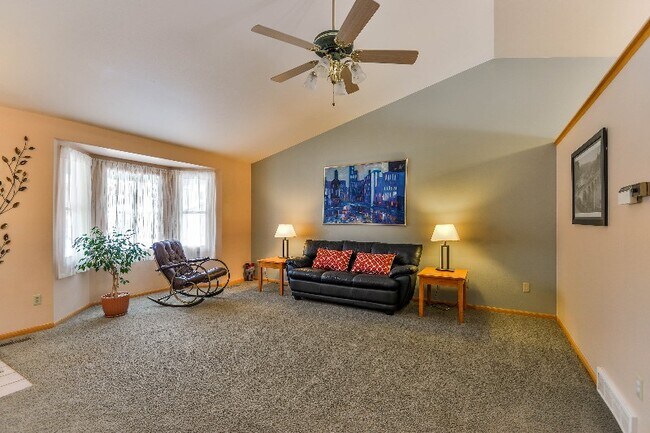 Building Photo - 4335 Brookstone Ct