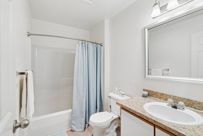 Building Photo - Jenna Village Apartments