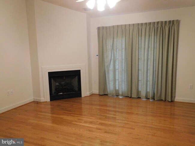 Foto del edificio - 108 Senseny Glen Dr