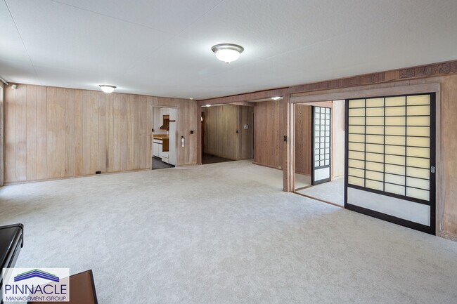 Building Photo - 5362 Kilauea Ave