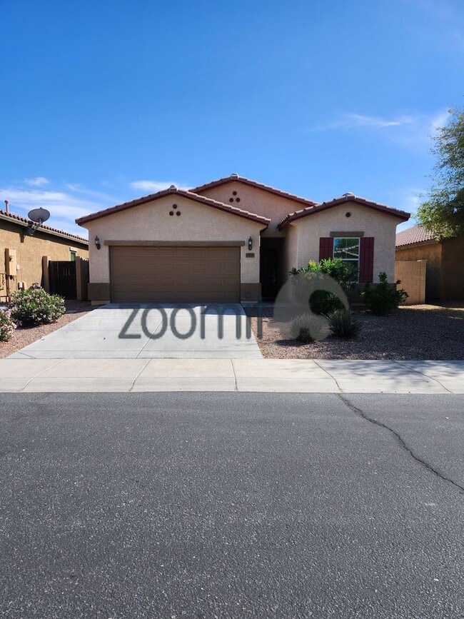 Foto del edificio - COMING SOON  EARLY MAY - Beautiful Single Level Home 3 bedrooms  2 bath