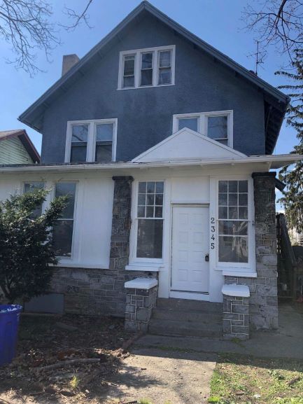 Foto principal - 2345 Derry St
