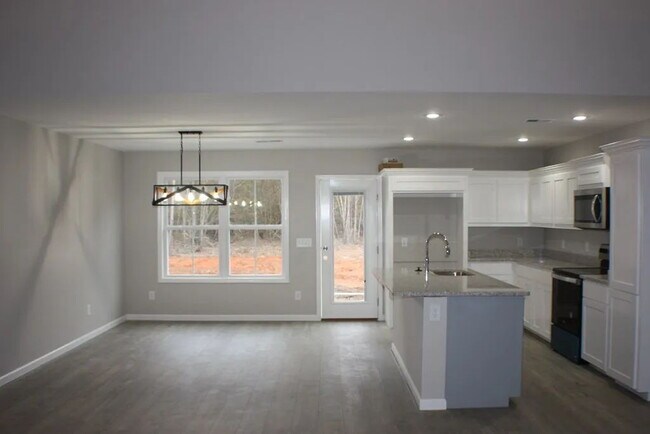 Foto del edificio - Available the first week of Feb!