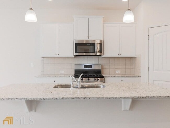 Building Photo - 114 Valimar Dr