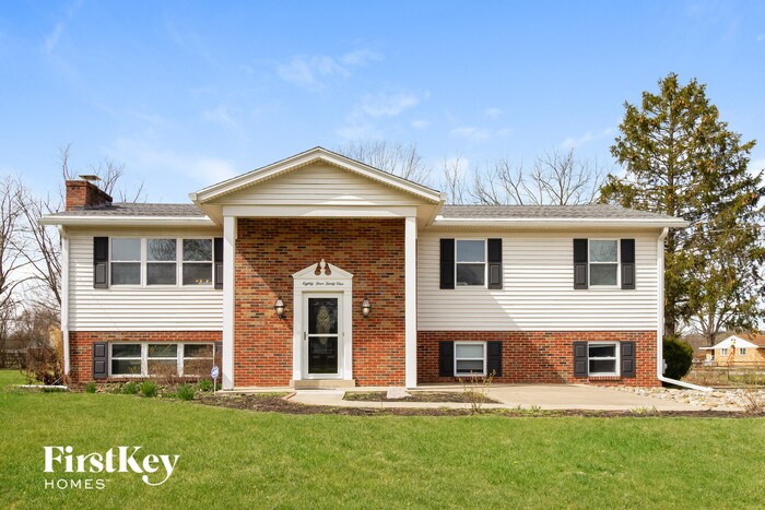 Foto principal - 8431 Bluebird Dr