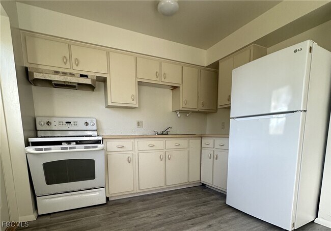 Foto del edificio - 4623 SW 8th Pl