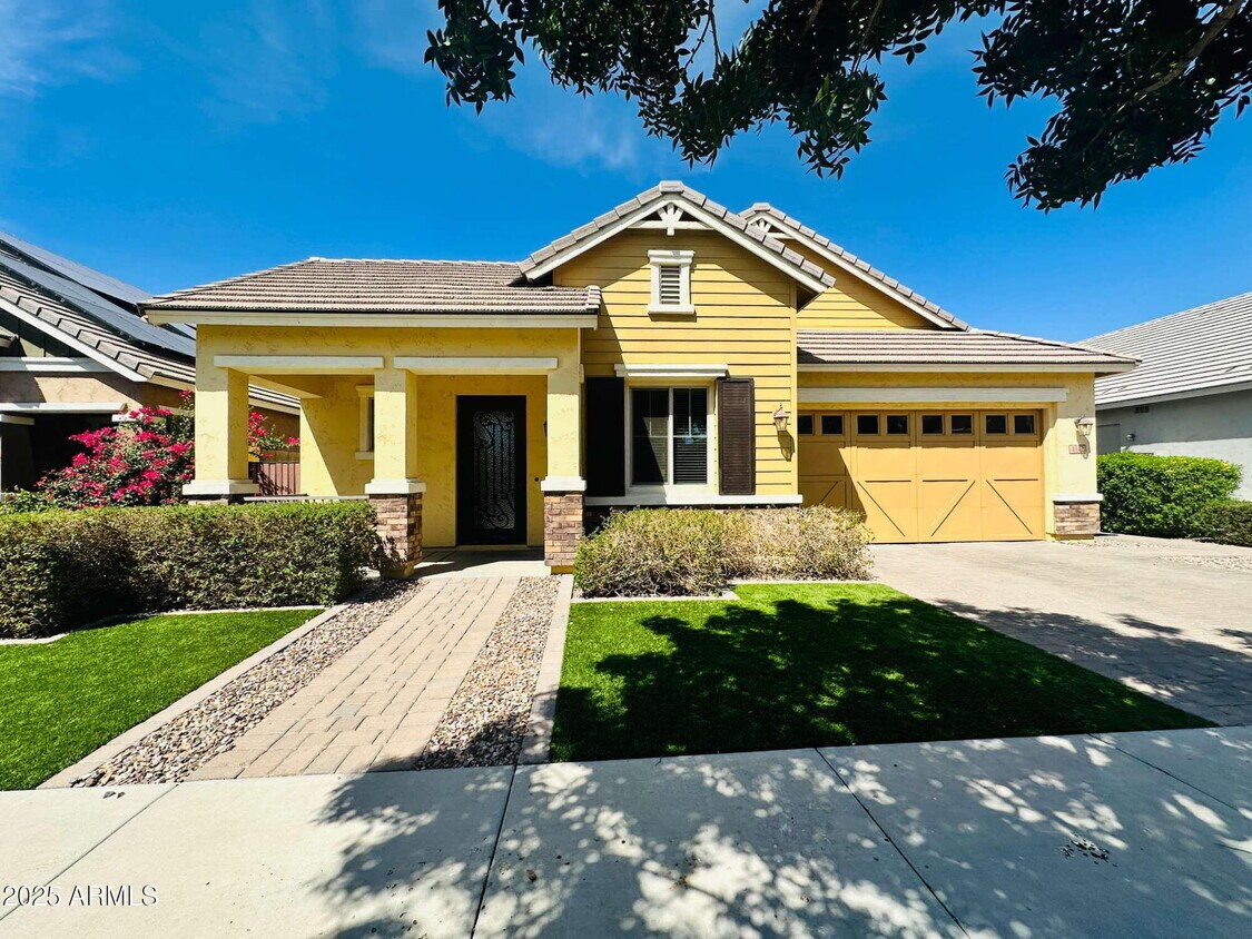 Foto principal - 4342 E Ronald St