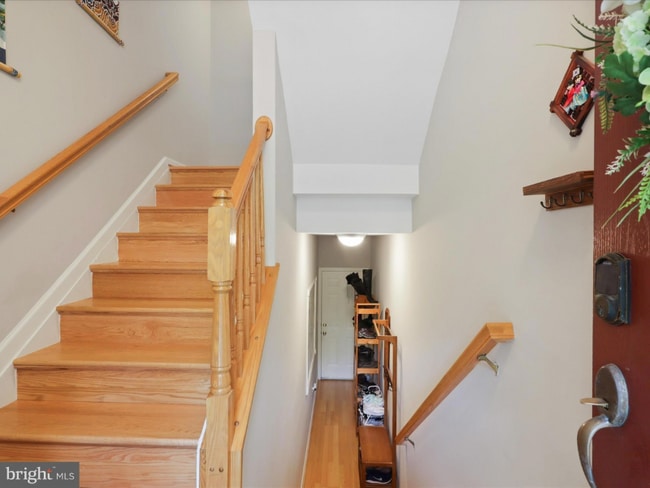 Building Photo - 5085 Donovan Dr