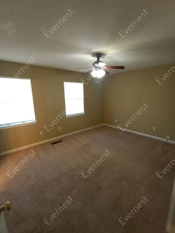 Building Photo - 142 Sugar Dr